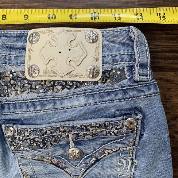 Miss Me Womens Size 27 Jeans Signature Standard Boot Cut Light Wash Dist… - Picture 5 of 12